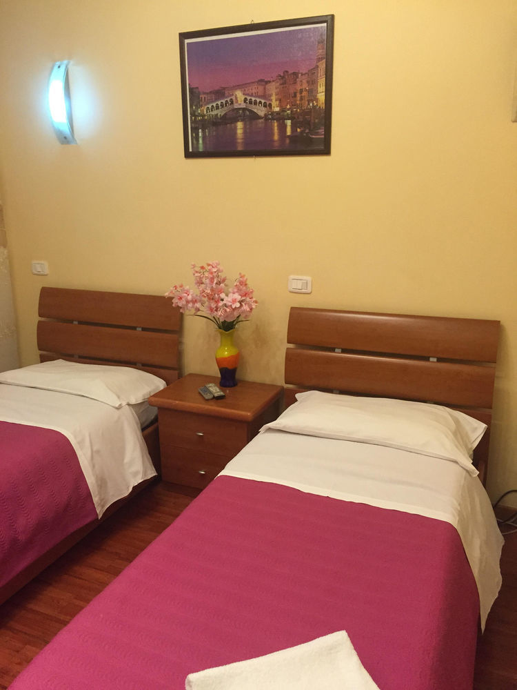 Zhihua Guest House Rome Luaran gambar